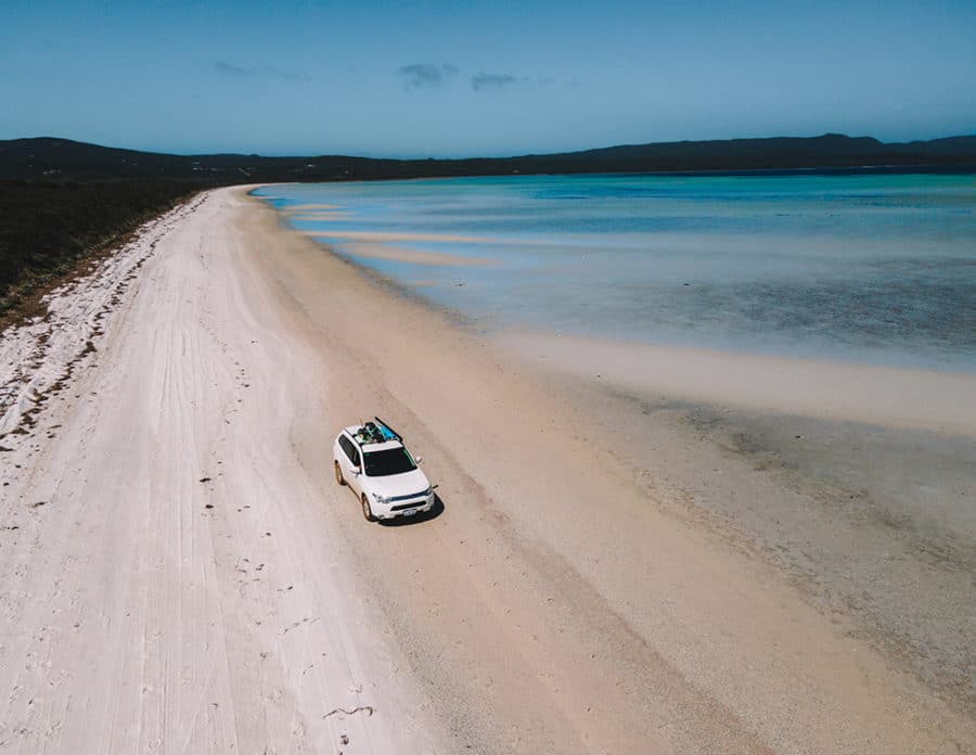 4-wheel-driving-on-the-beaches-of-Albany-Western-Australia