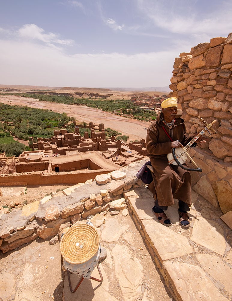 Ait-Ben-Haddou musician