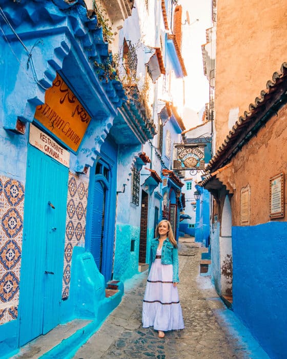 Strolling through the blue streets of Chefchaouen