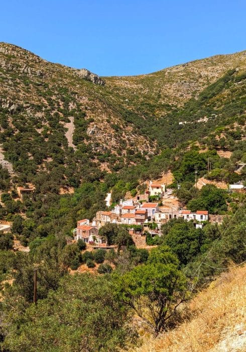 The amazing scenery while driving around Crete on a 10 day road trip