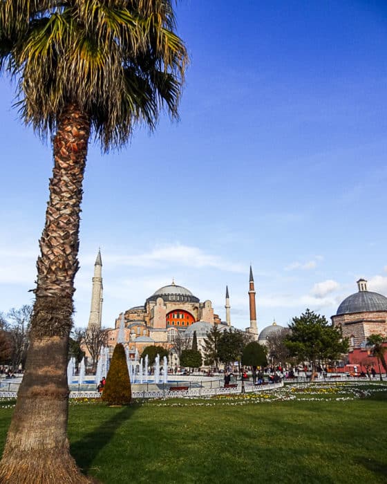 8 reasons to solo travel