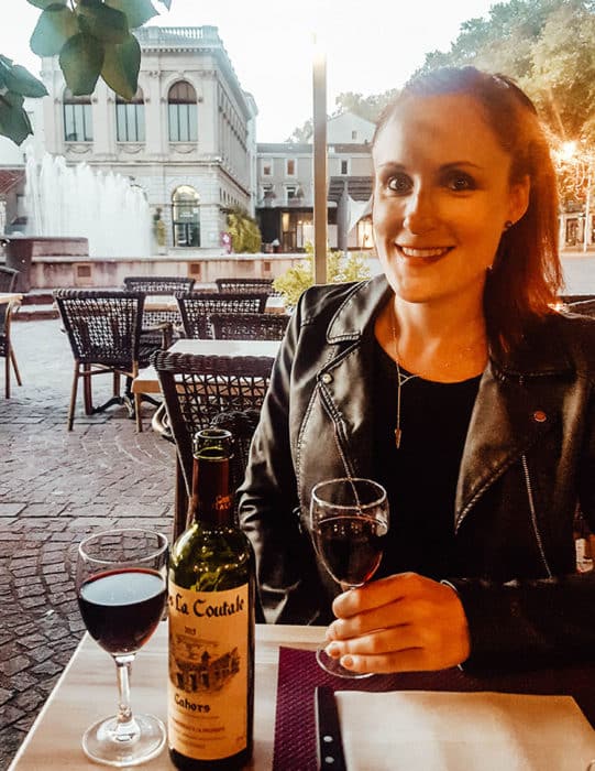 Trying the delicious Malbec wine of Cahors, France