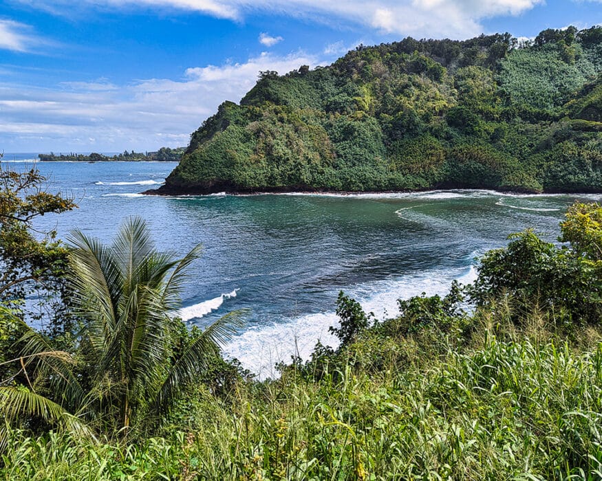 Stunning view from the Honomanu Bay roadside lookout