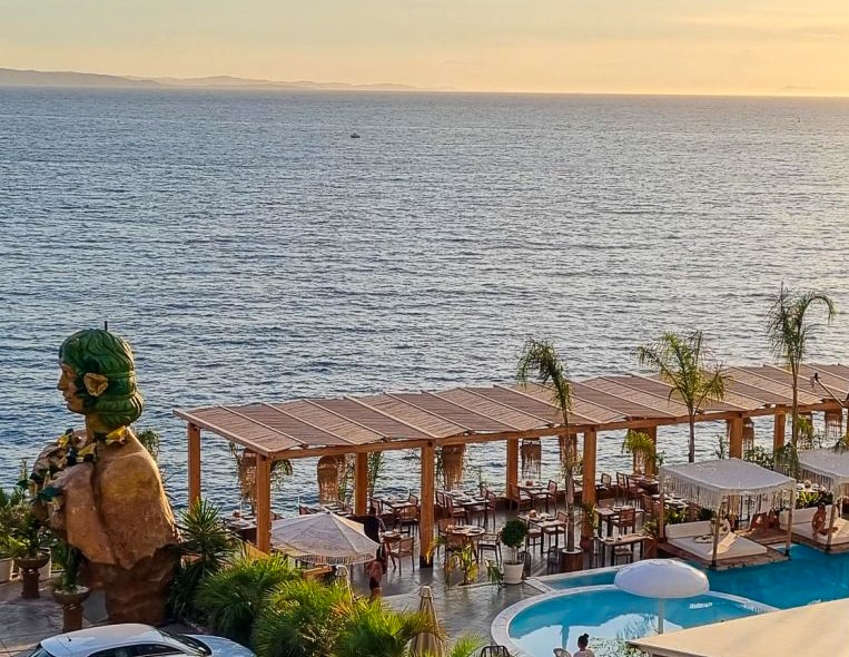 Lost Seaside - Best Beach Bar in Saranda