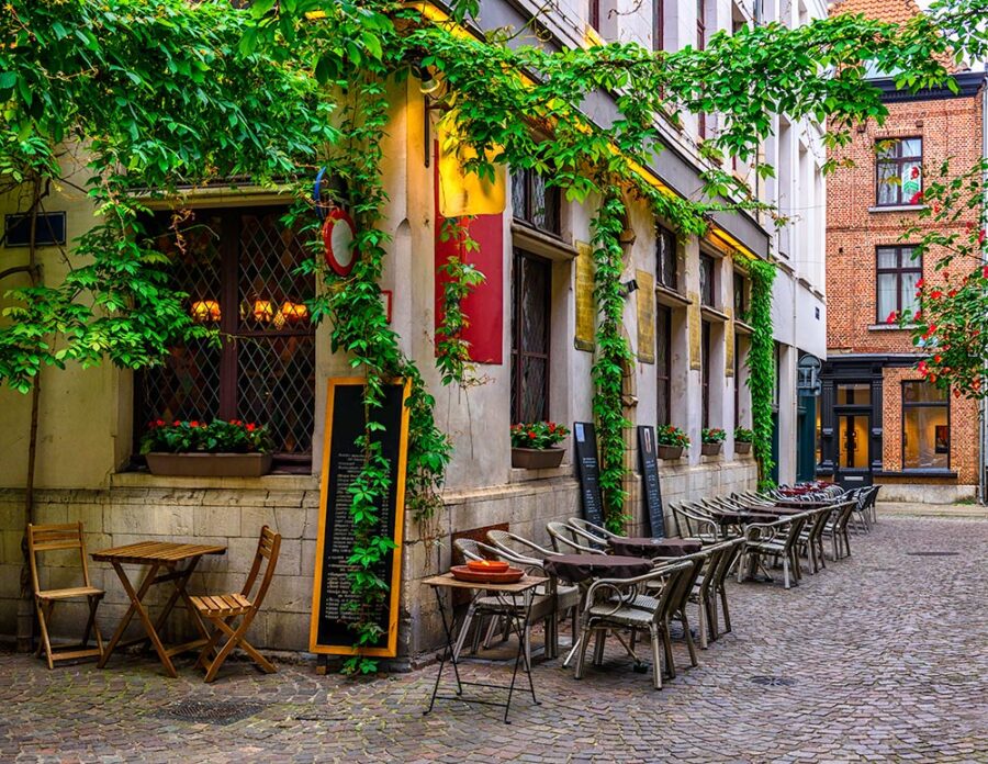 Quinten Matsijs - One Day Antwerp Guide