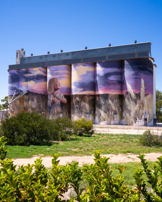 silo art perth to adelaide road trip